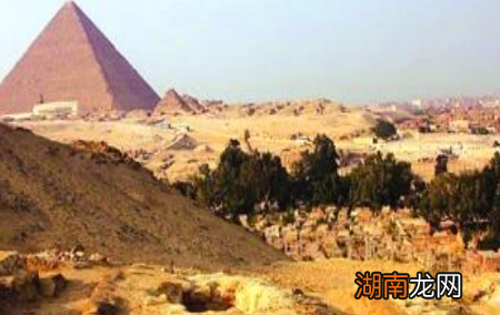金字塔到底是谁建的?又是如何被世人发现的？