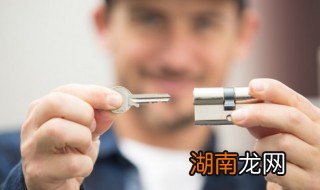 指纹锁充电多久为宜 指纹锁多久充一次电