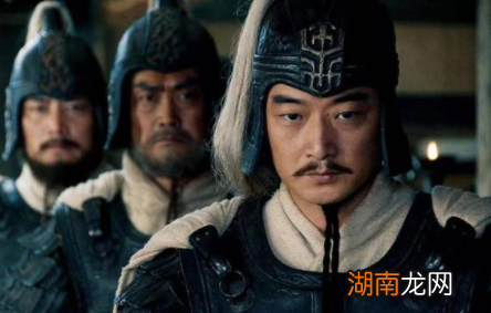 陆逊屡立大功,为何最后会被孙权逼死呢?