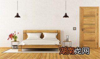 搬家床头能不能朝西放东西,搬家床底下可以放什么东西