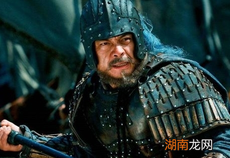 他是三国的无名小将,竟杀死两位五虎上将