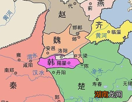 秦国和齐国都是同时崛起 魏国为什么主攻齐国,不攻打秦国